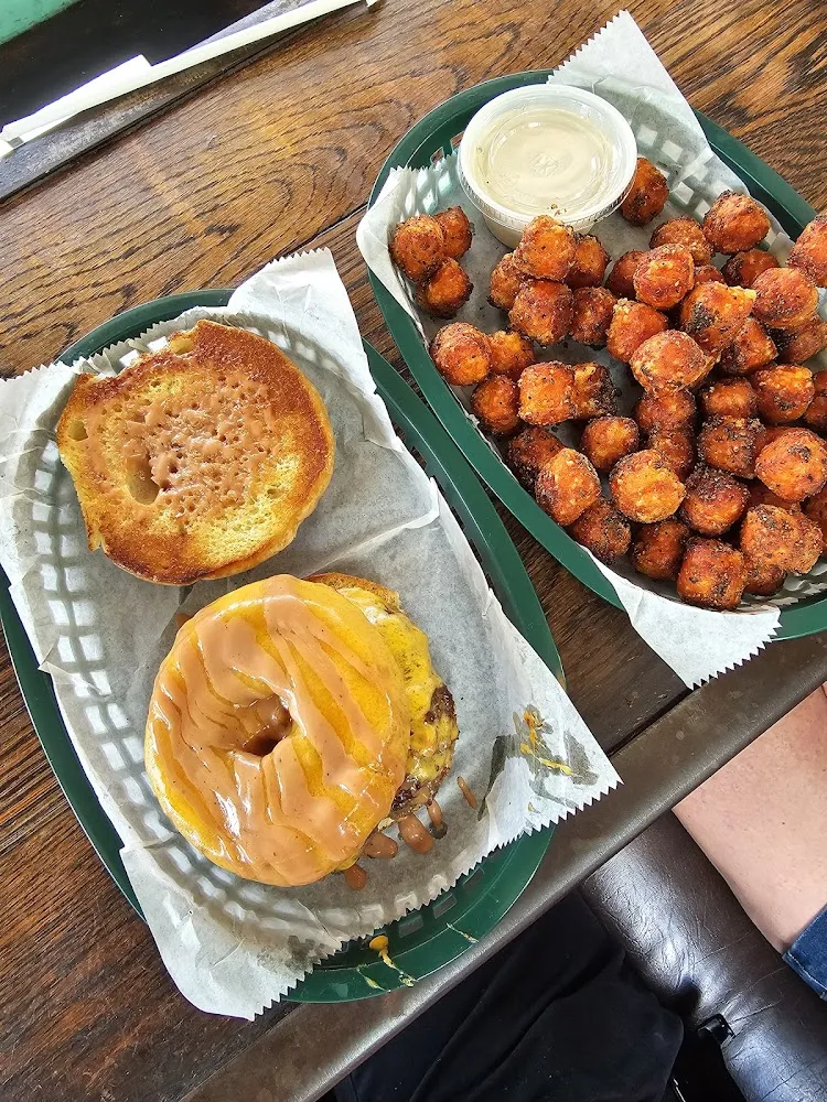 Golden Crown Burger